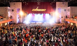 台南首屆SHINE特會 新生代敬拜禱告捲全球