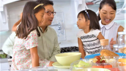 治療師抗疫家庭短片 籲夫婦每日五分鐘集結正能量