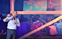 宣教士食人島研發族群文字:喪掉生命的必得著生命