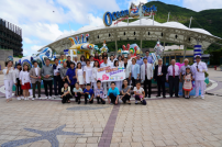 藝人海洋公園演唱經典詩歌 父親節為港發放正能量