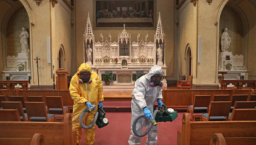 美國教堂重開爆傳播 宗教自由與健康掀爭論