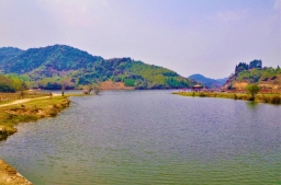 雲南景頗族黃費寨子官令 村民信耶穌受重罰