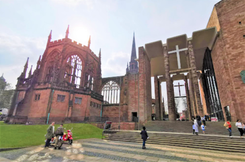 英國14世紀哥德式教堂戰火重生 獲獎:最佳歷史景點