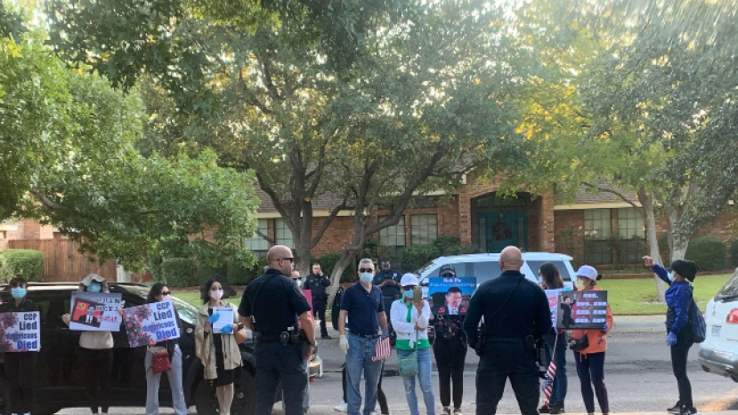 人權組織領袖傅希秋遭恐嚇 德州民眾祈禱會撐宗教自由