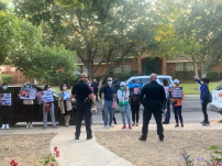 人權組織領袖傅希秋遭恐嚇 德州民眾祈禱會撐宗教自由