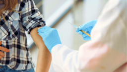 宗教團體討論疫苗倫理 醫生籲防止病毒異變宜接種