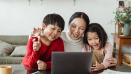 明光社講座談少兒看網劇 家長宜陪伴啟蒙增常識