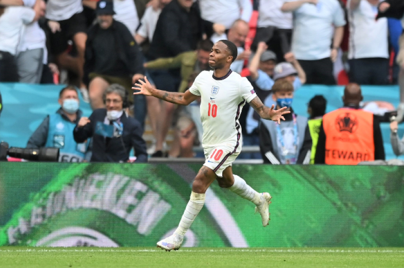 英格蘭入球功臣 兒時父親被謀殺:反對種族歧視