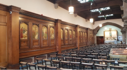 愛丁堡大教堂神父祈禱遇襲受傷