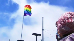 跨性別群體擬換彩虹旗 稱不夠包容