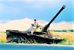 塔利班閃電攻陷阿富汗:秘密信徒憂伊斯蘭法重臨