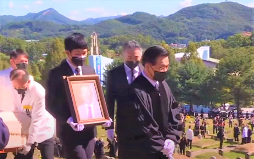 「復活在我,生命在我」 南韓著名牧師趙鏞基安息禮拜