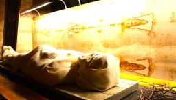 華文世界探索耶穌裹屍布 聖經博物館展原大複製品