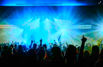 最受歡迎敬拜詩歌報告:經典聖詩《祢真偉大》跌出十大