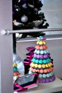 大馬詩巫市跨年迎新歲:聖誕樹裝飾引進環保概念