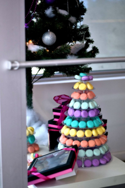 大馬詩巫市跨年迎新歲：聖誕樹裝飾引進環保概念