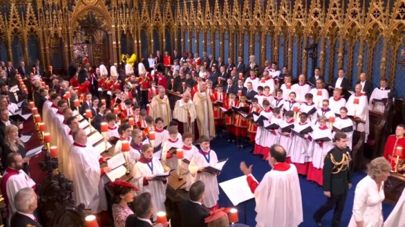 查理斯三世加冕禮:聖詩頌揚基督賜人喜樂與祝福