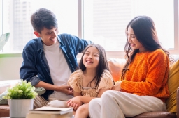 衝突是短暫‧關係是永遠:講座探討華人移民家庭愛與恨