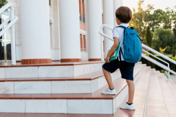 調查：教師、家長情緒壓力與學生抑鬱程度成正比