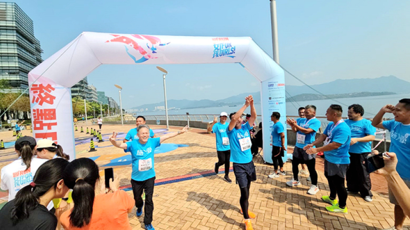 鄭振華牧師拼跑渣馬10K 籲大眾支持新生協會搬遷戒毒村