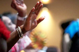 門徒訓練與傳福音:走在大使命的道路上