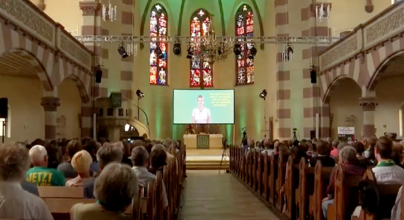 從AI巫覡、僧侶到牧師 人工智能正重塑宗教面貌