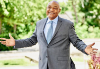 「拳擊傳教士」喬治·福爾曼辭世:從拳擊場到教堂傳奇故事永不落幕!