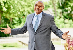 「拳擊傳教士」喬治·福爾曼辭世：從拳擊場到教堂傳奇故事永不落幕！