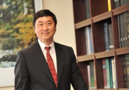 「亞洲英雄」沈祖堯教授:投降,生命才能贏!