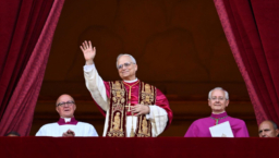 白煙升起！新教宗良十四世上任 將領導全球14億天主教徒