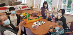 端午粽香飄廣蔭 頤養院為長者締造溫馨回憶