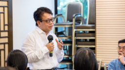 AI是工具還是威脅? 關瑞文提出第三進路——與AI「共生」