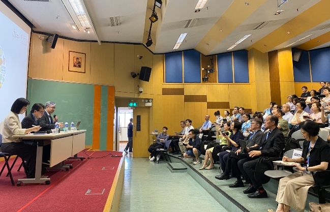 【香港神学研讨会】黄国维、关瑞文：AI模糊人机界线促人类