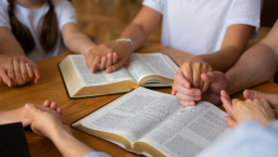 《聖經》居高歷代暢銷書榜