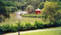 伍渭文牧師:人算甚麼,你竟眷顧他?(詩八)