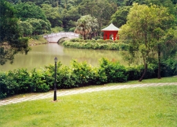 伍渭文牧師：人算甚麼，你竟眷顧他？（詩八）