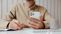 突破机构青少年阅读调查:社交贴交视为创作以文字疏理心情