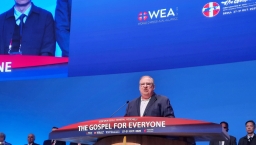 世界福音聯盟大會上主領聖餐 華理克證道:為大使命重新連結